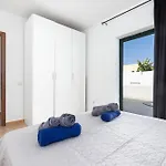 Home2book Bright With Pool, *