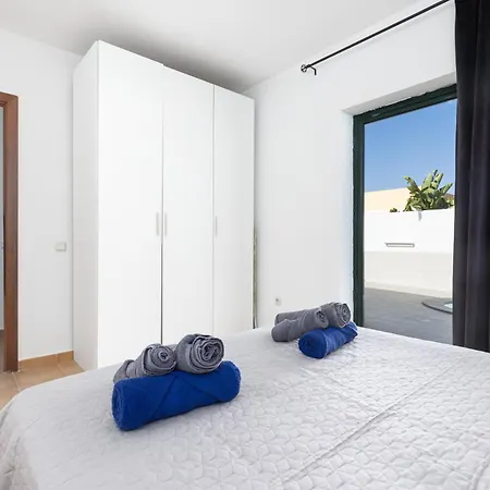 Home2book Bright With Pool, *